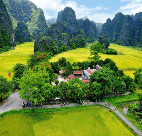 Ha Noi – Halong Bay – Trang An – Mua Cave